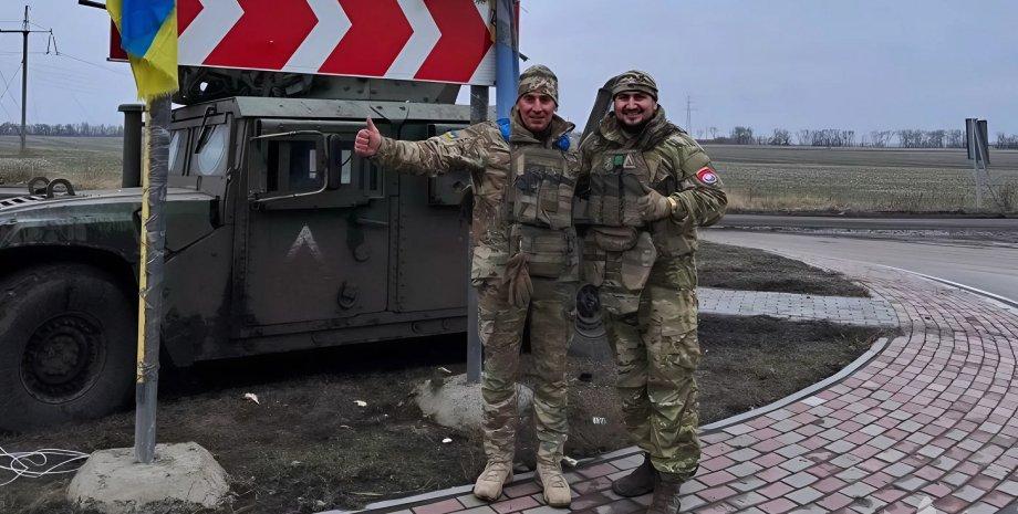 "Everyone has their own": Ukrainian soldiers set up a New Year’s tree in Sudzha (photos)