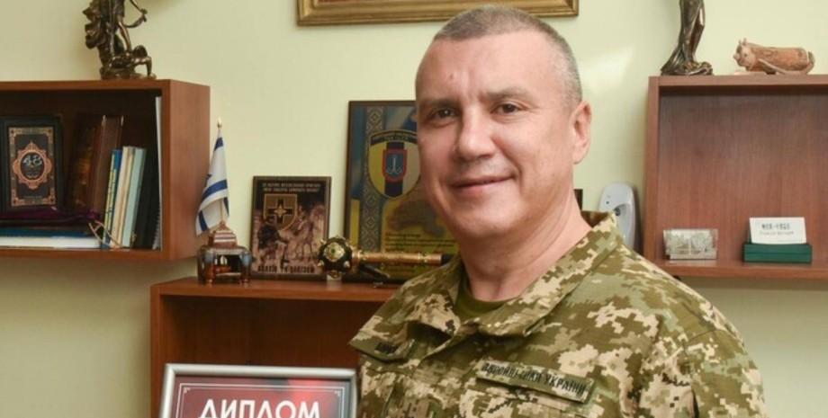 Odessa military recruiter Borisov was preparing to flee abroad and had already completed the necessary paperwork before being apprehended.